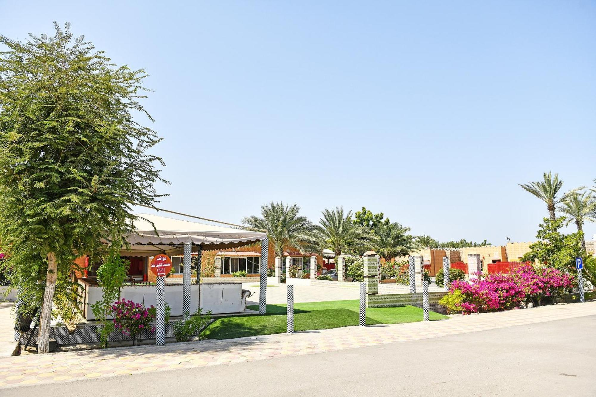 Oyo 138 Gulf Sand Motel Барка Экстерьер фото
