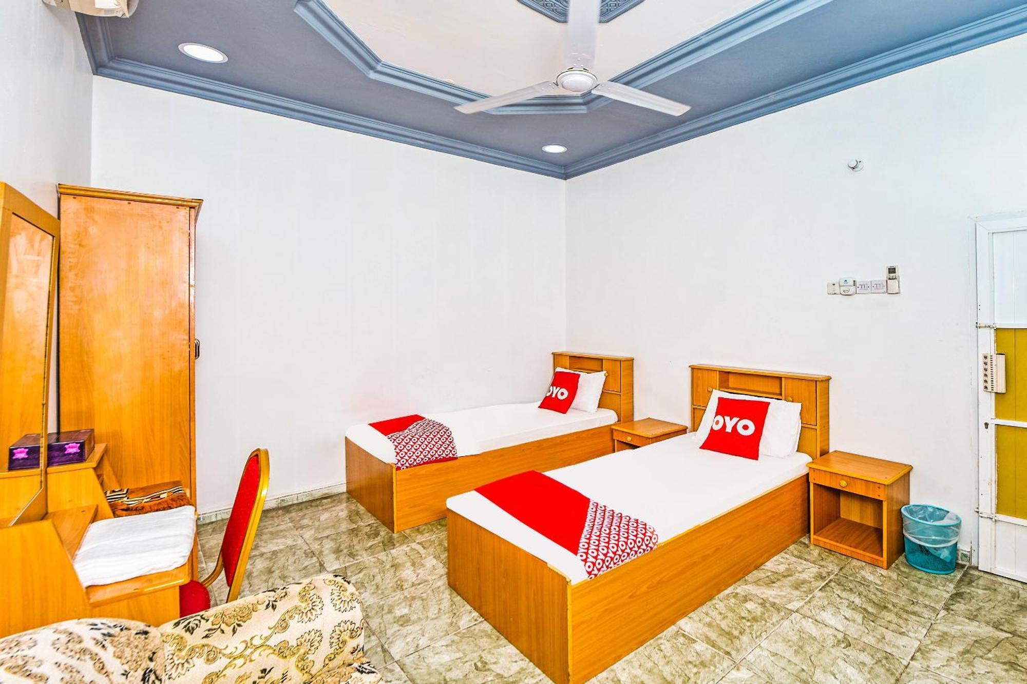 Oyo 138 Gulf Sand Motel Барка Экстерьер фото