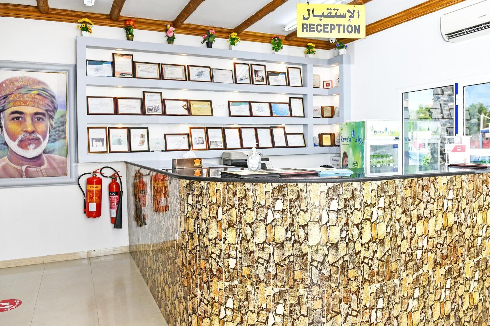 Oyo 138 Gulf Sand Motel Барка Экстерьер фото